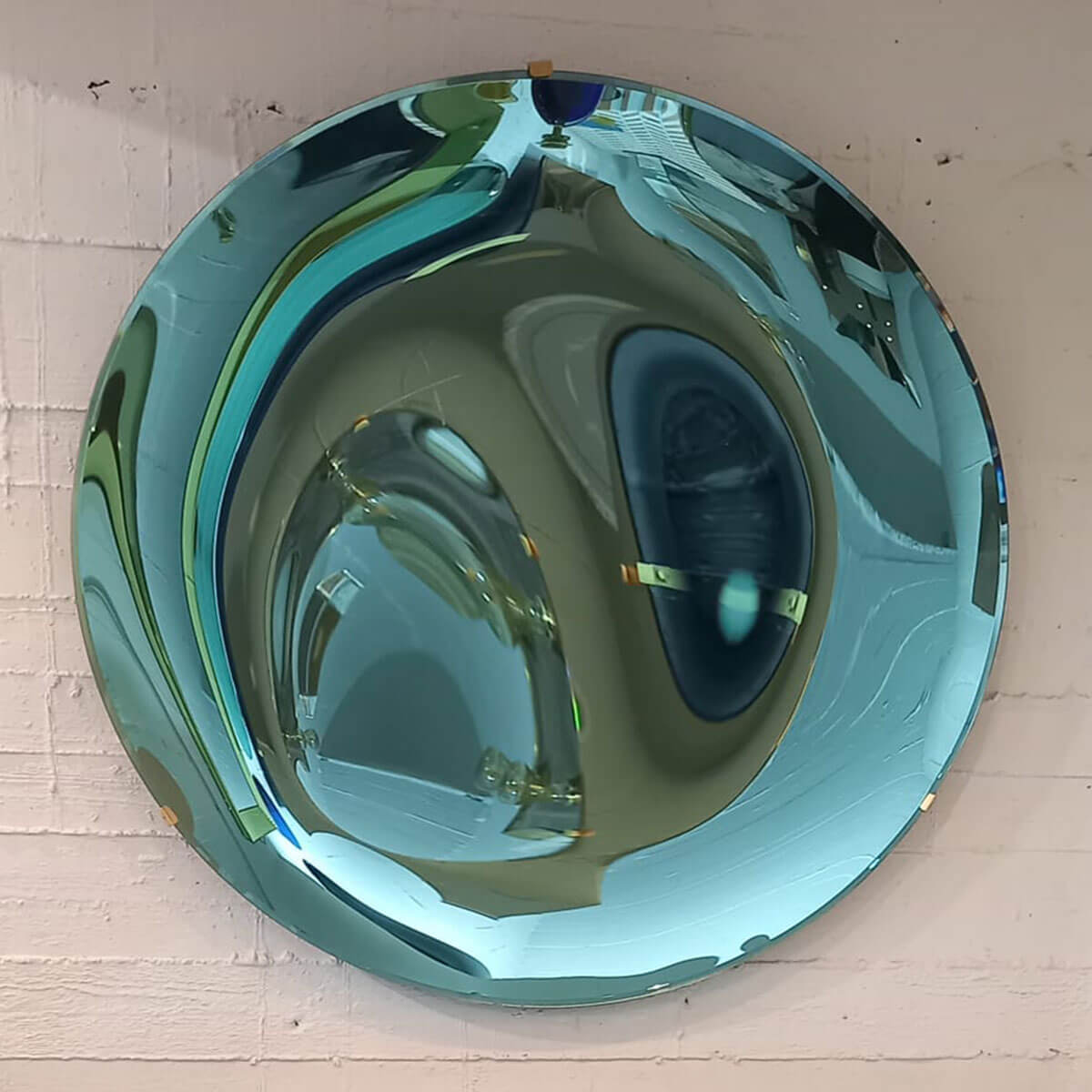 Circular Convex Mirror