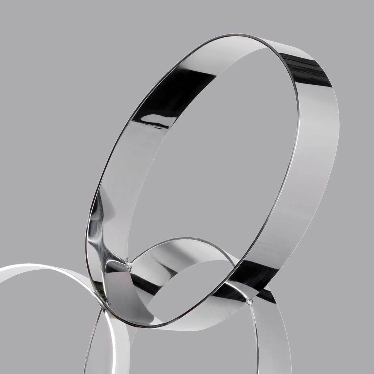 Iron Luxury Ribbon I